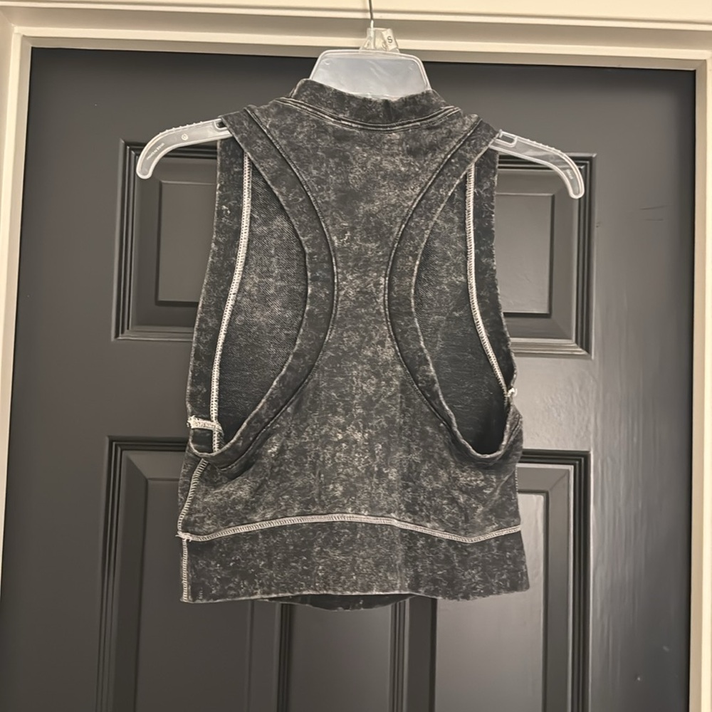 Nike Racerback Crop Muscle Tank - Picture 4 of 4
